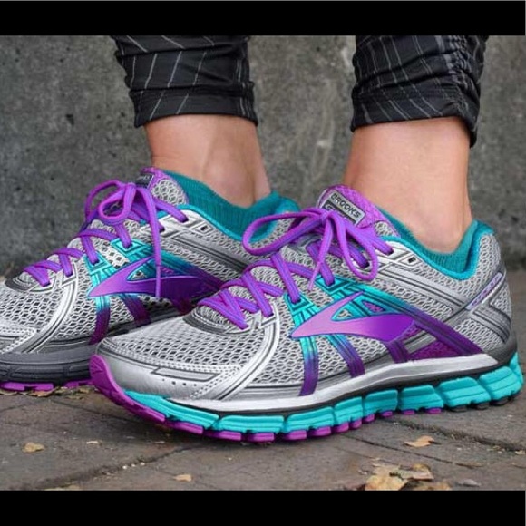 brooks gts size 7
